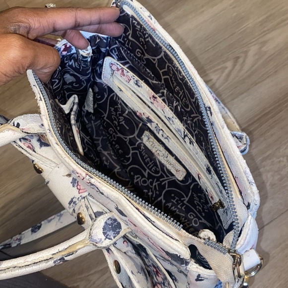 Betsy Johnson 💕 - Picture 6 of 9